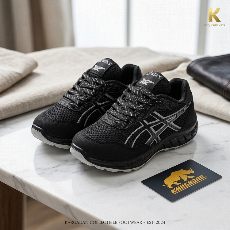 کتونی بچه گانه اسیکس asics رنگ مشکی