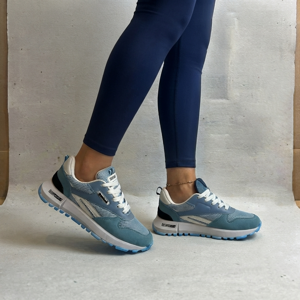 کتونی زنانه ریباک reebok رنگ آبی